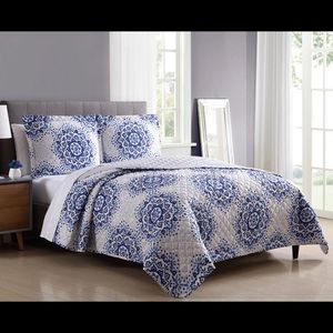 KingLinen Quilt Set